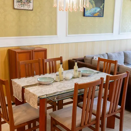 Homestay szállás Megy's 1st Next To The National Palace Of Culture